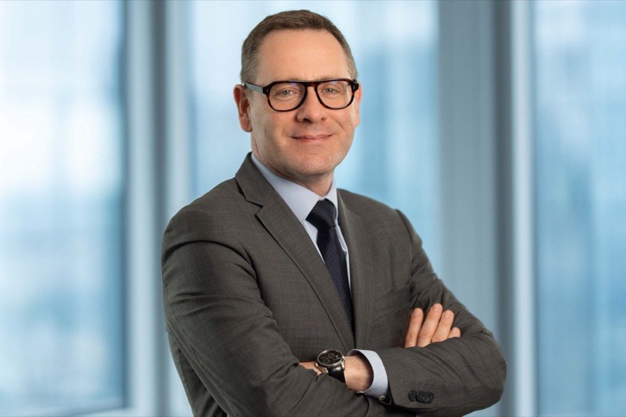 Portrait corporate en bureau